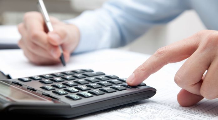 Número de inadimplentes que pagaram dívidas cresce 4,93% em agosto, aponta pesquisa