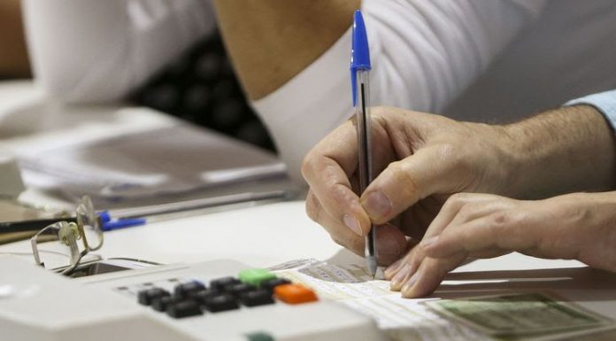 Prazo para justificar ausência no 2º turno das eleições vai até 27 de dezembro