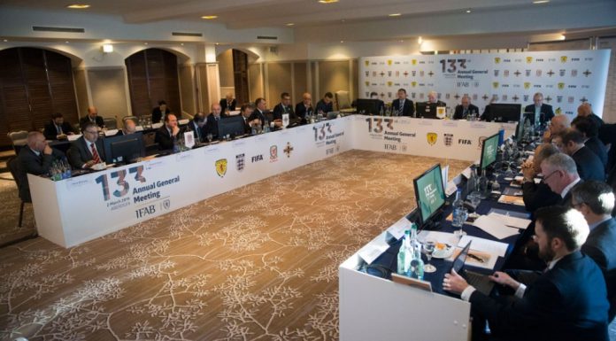 Alterações nas regras do futebol. Brasileirão já implementa as alterações na primeira rodada.