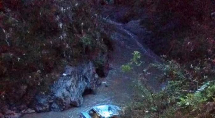 Família cai com veículo em ribanceira entre Barroso e Barbacena