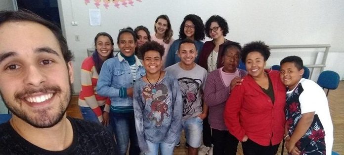 Conheça o Clube do Livro de Barroso