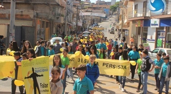 Caminhada do Setembro Amarelo reuniu diversos barrosenses no centro da cidade