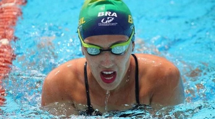 Ana Carolina participará do Campeonato Brasileiro Masters de Natação
