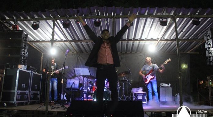 Noite de Louvor da Igreja Assembleia de Deus Ministério de Barroso aconteceu nesse sábado no centro da cidade