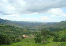 Homem de 61 anos é encontrado morto em casa em Santa Bárbara do Tugúrio Vista panorâmica do Vale do Rio Pomba, em Santa Bárbara do Tugúrio