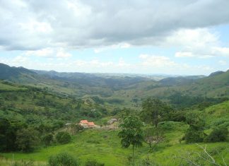Homem de 61 anos é encontrado morto em casa em Santa Bárbara do Tugúrio Vista panorâmica do Vale do Rio Pomba, em Santa Bárbara do Tugúrio
